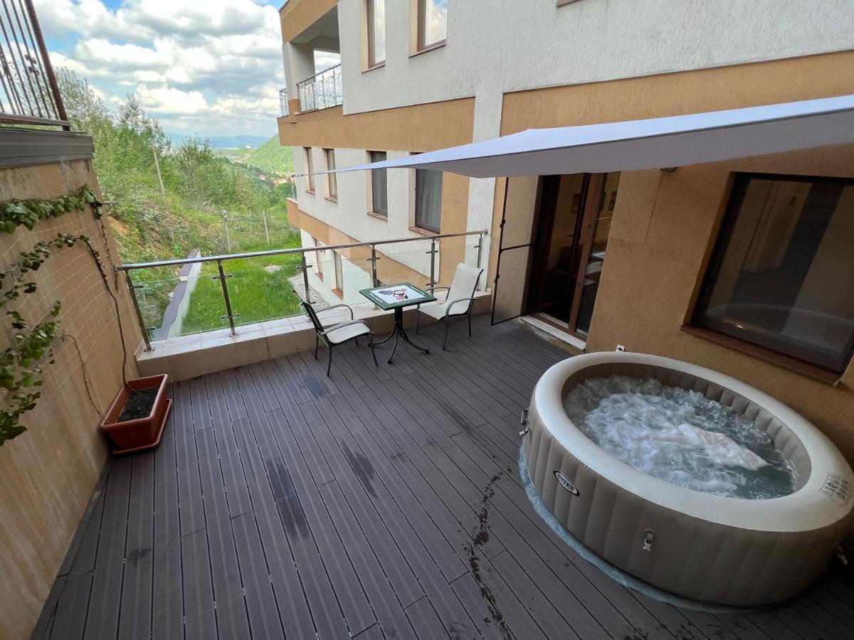 Coroni Studio With Jacuzzi Brašov Exteriér fotografie