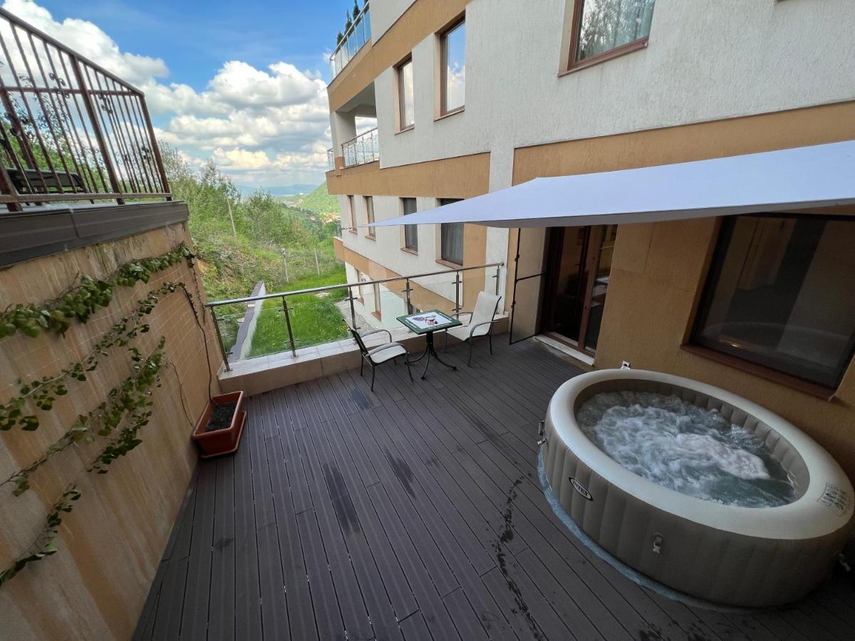 Coroni Studio With Jacuzzi Brašov Exteriér fotografie