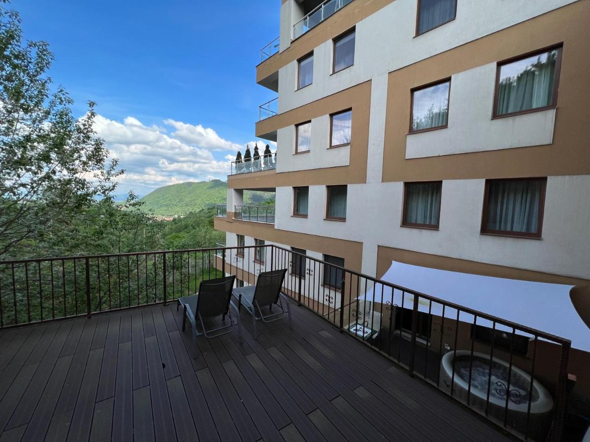 Coroni Studio With Jacuzzi Brašov Exteriér fotografie
